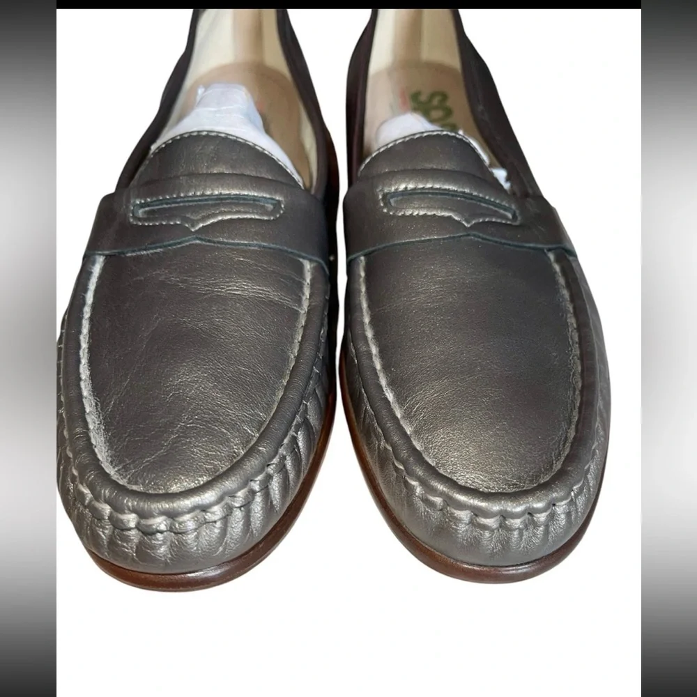 SAS Tripad Comfort Size 11.5 Loafers Slip On Silver Leather